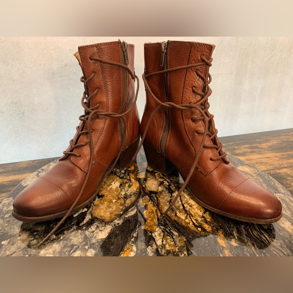 frye courtney lace up boots